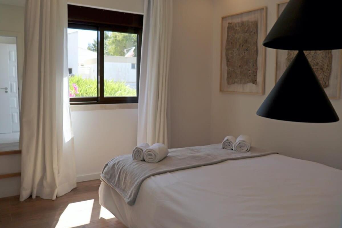 Villa Hibiscus, Great Location In Vilamoura, Lush Green Lawns And Garden Quarteira Ngoại thất bức ảnh